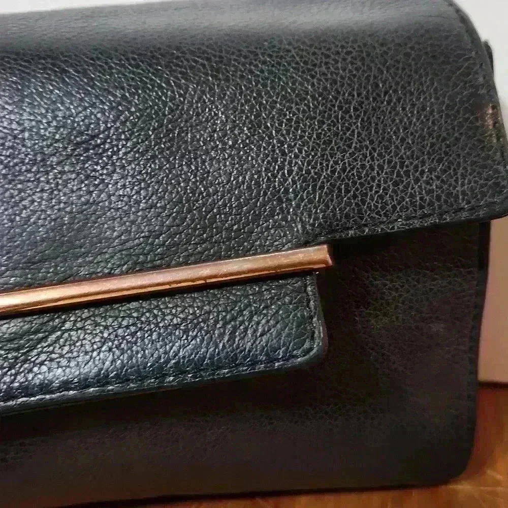 VINCE CAMUTO New York vintage crossbody navy blue - Picture 3 of 13